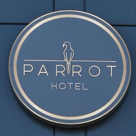 רשין Hotel Parrot מראה חיצוני תמונה