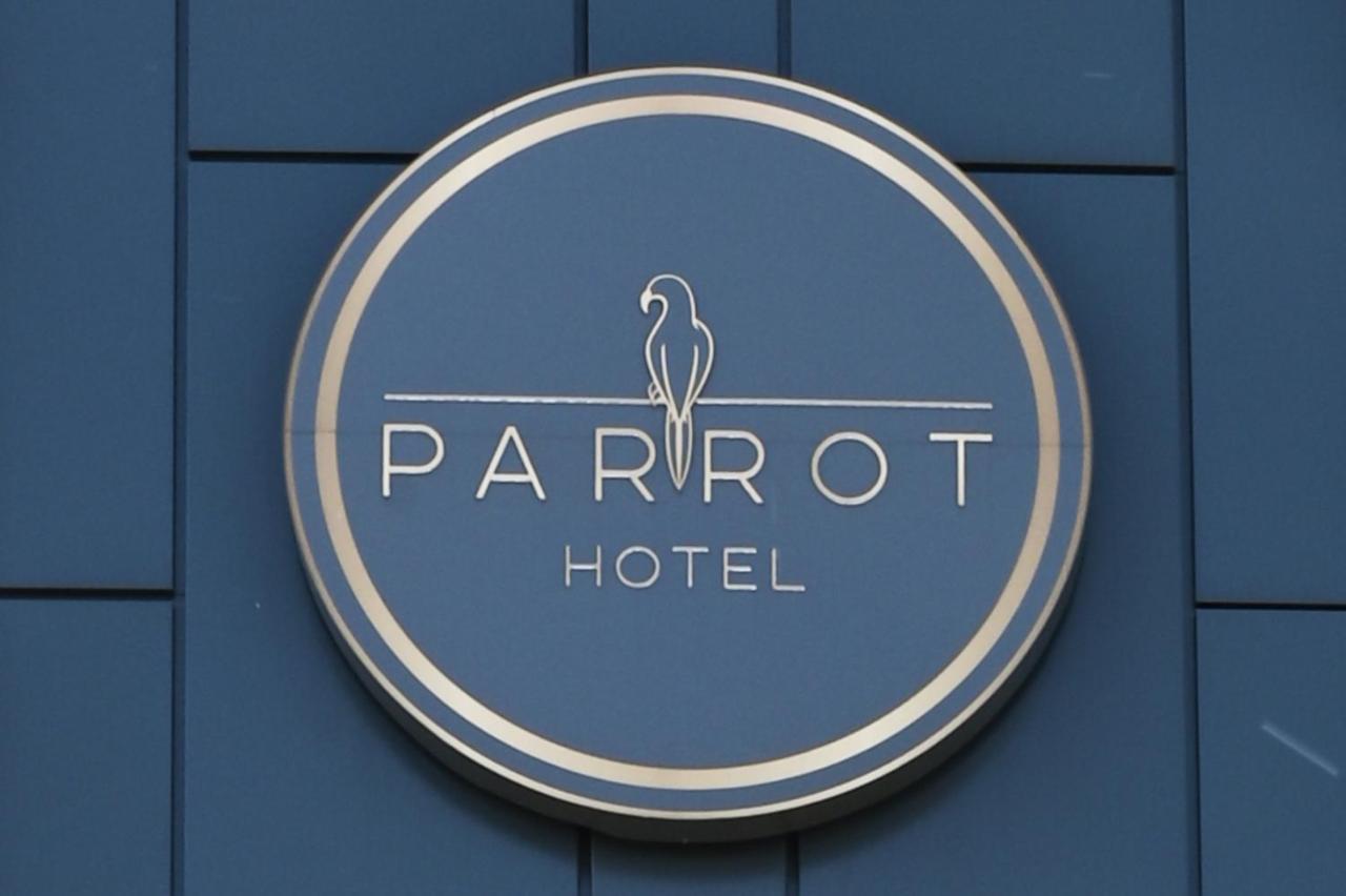 רשין Hotel Parrot מראה חיצוני תמונה